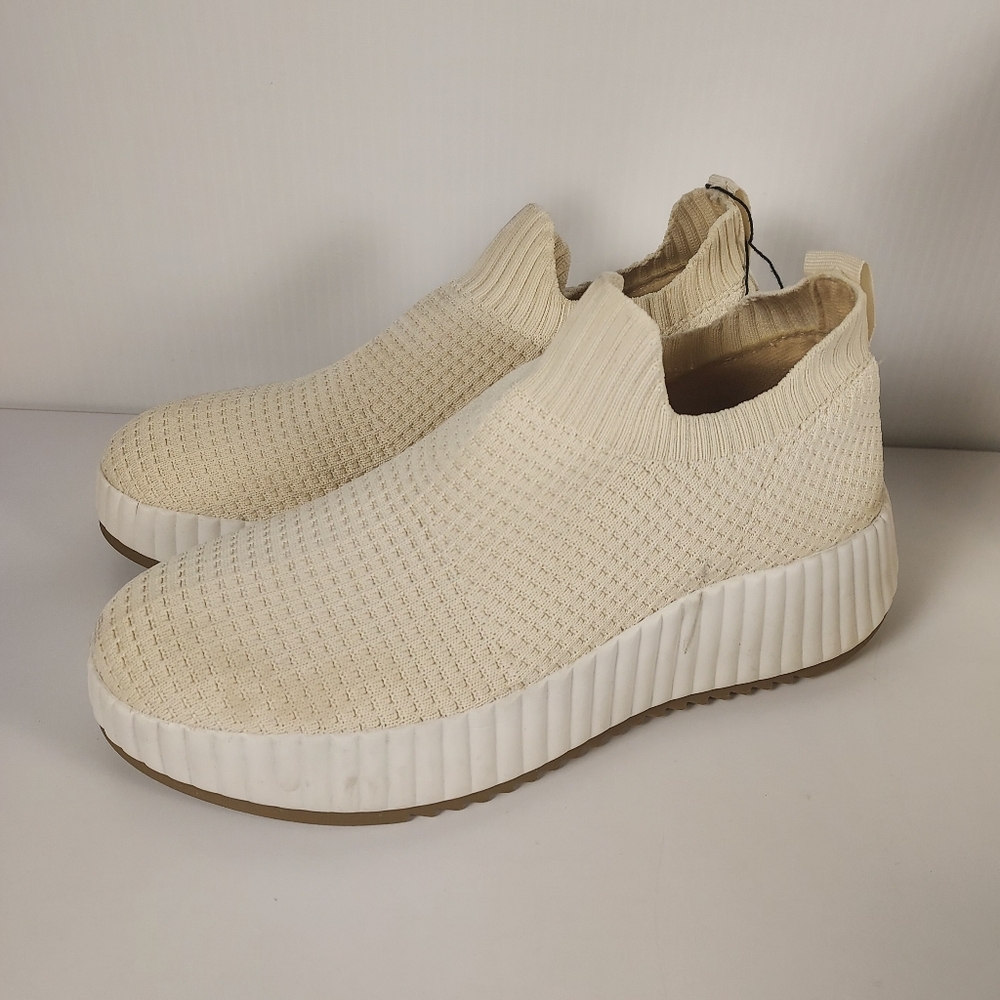 Sonoma Goods For Life Carolyn  Pull On Sneakers Size 8M